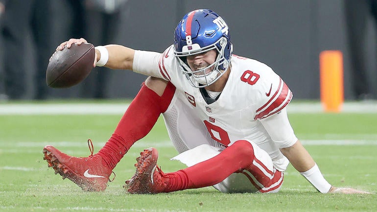 daniel-jones-g.jpg