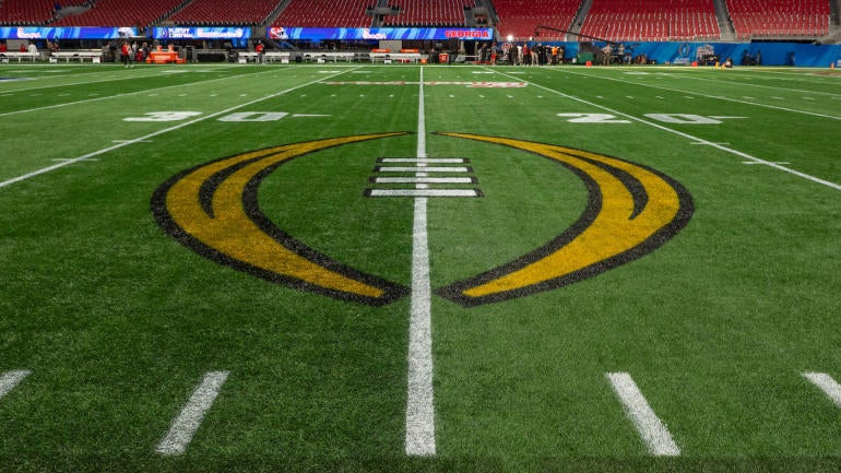 COLLEGE FOOTBALL: DEC 31 Semifinal Game Chick-fil-A Peach Bowl