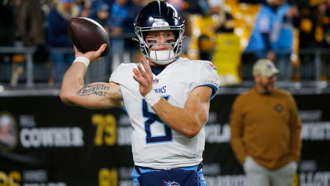 Tennessee Titans v Pittsburgh Steelers