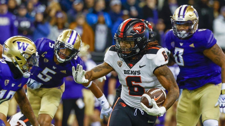 NCAA Football: Oregon State at Washington
