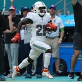 devon-achane-miami-dolphins-usatsi-2.jpg