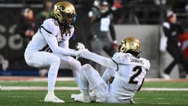 Shedeur Sanders injury: Star QB exits Washington State game as Colorado's bowl hopes vaporize