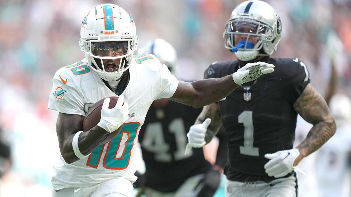 Dolphins vs. Raiders score, takeaways: Miami holds off pesky Las Vegas to remain undefeated at home