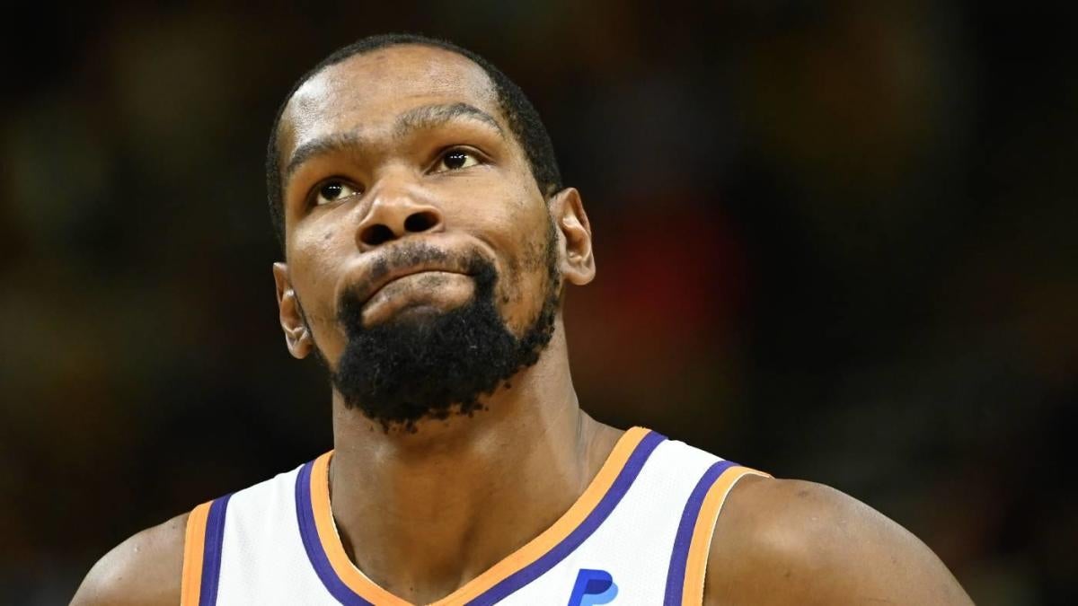 Suns' Kevin Durant becomes latest star athlete to roast sports