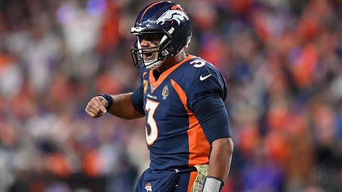 Minnesota Vikings v Denver Broncos
