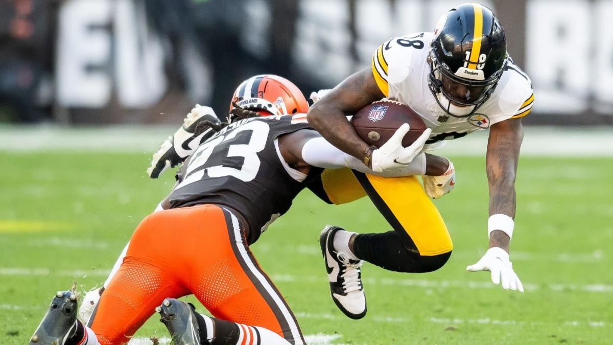 Steelers WR Diontae Johnson put on IR, out at least 4 games - ESPN