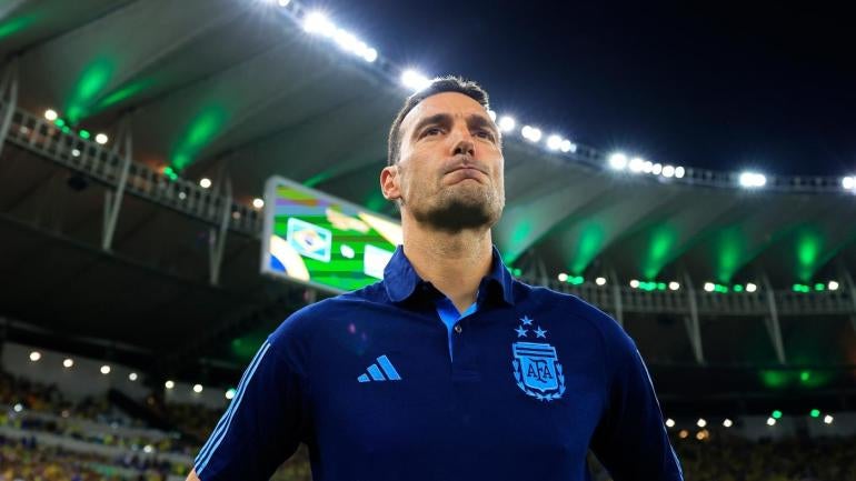 El técnico argentino Lionel Scaloni insinuó su salida del equipo tras la histórica victoria sobre Brasil