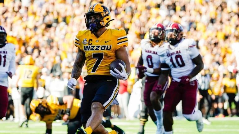 Arkansas Vs. Missouri Odds, Line, Picks, Bets: 2023 Week 13 SEC On CBS ...