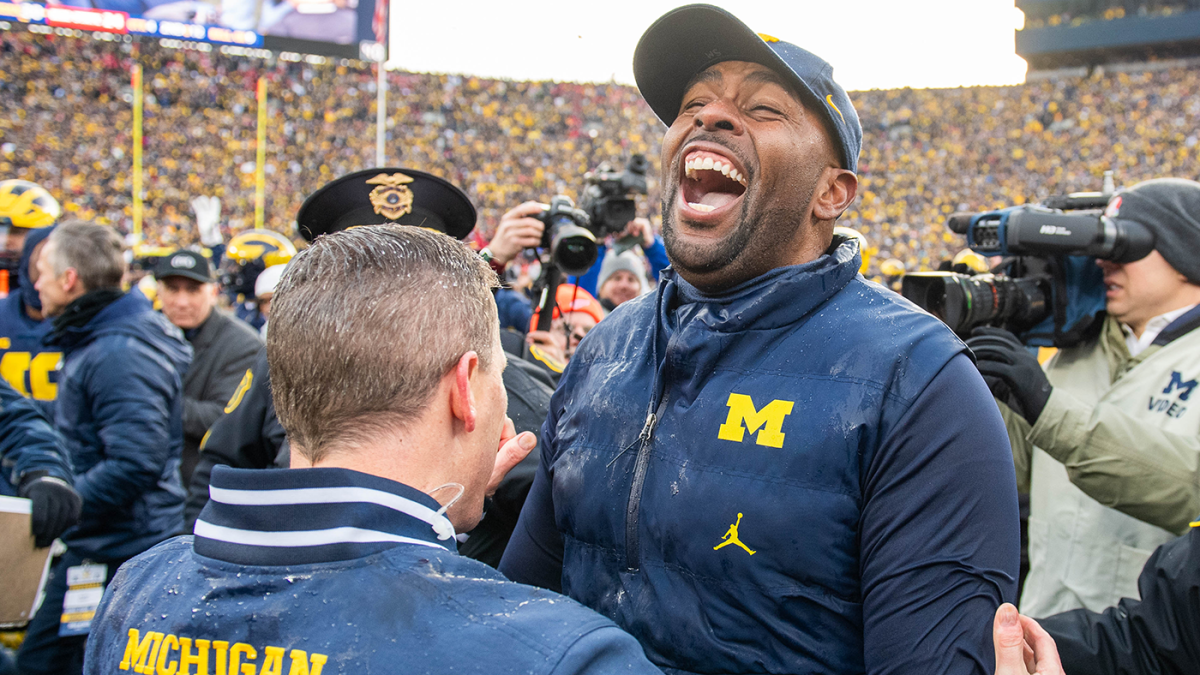 In brilliantly leading Michigan over Ohio State, Sherrone Moore has made  himself a hot coaching prospect - CBSSports.com