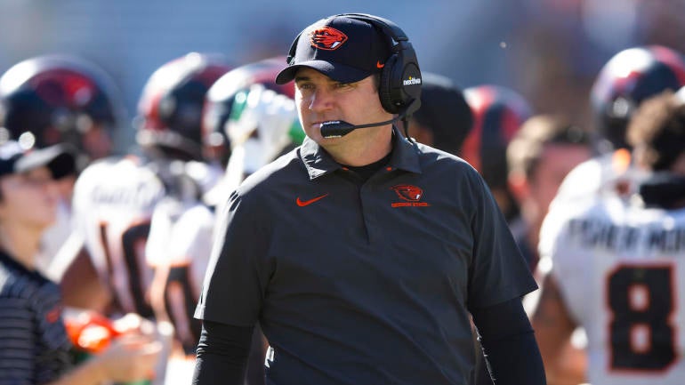 Michigan State targets Jonathan Smith: Oregon State coach emerges as ...