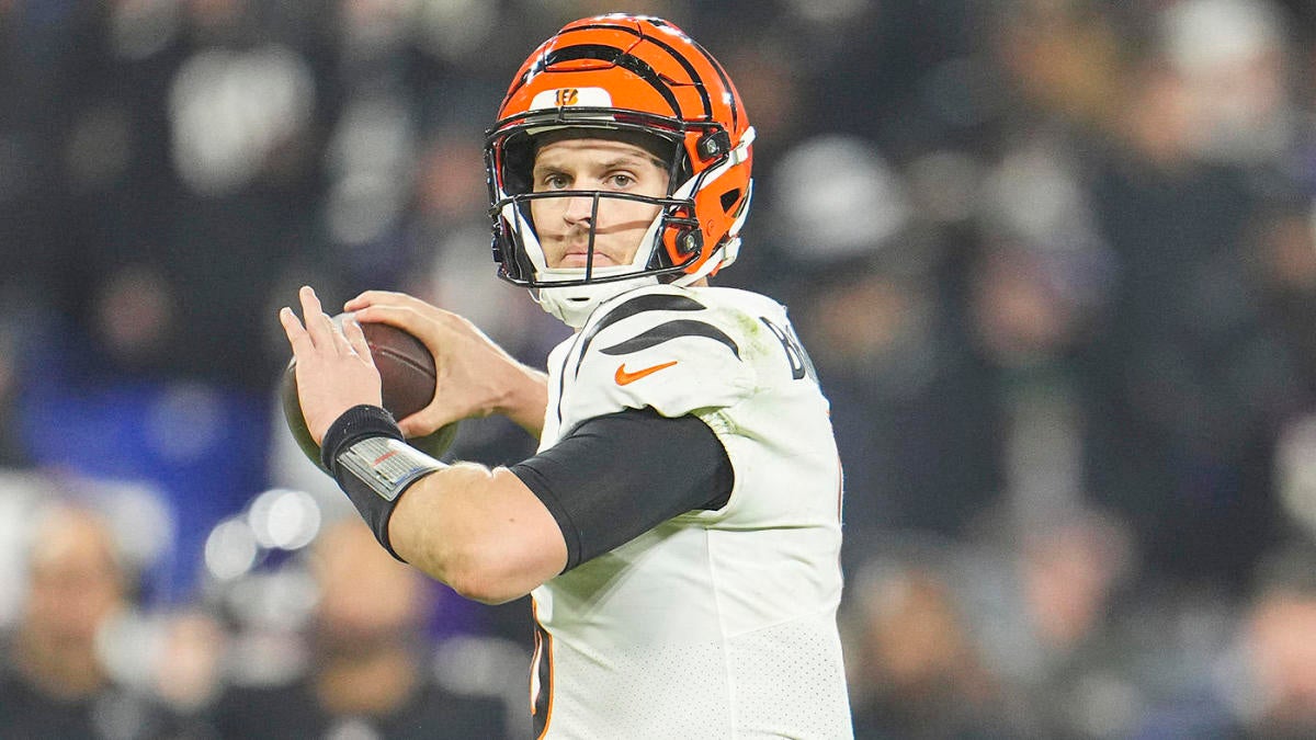 Who is Jake Browning? A look at Bengals QB replacing Joe Burrow and making first career NFL start vs. Steelers