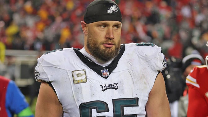 getty-lane-johnson-eagles.jpg