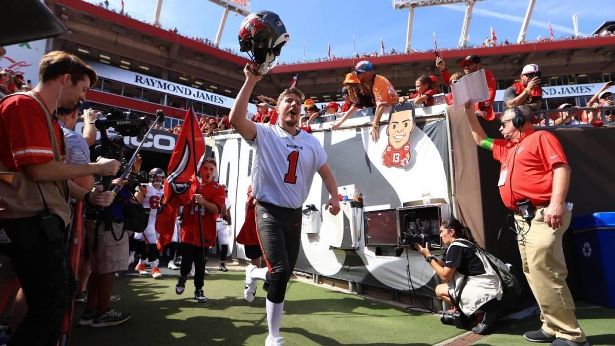 YouTuber MrBeast signs two-day contract with Tampa Bay Buccaneers ...