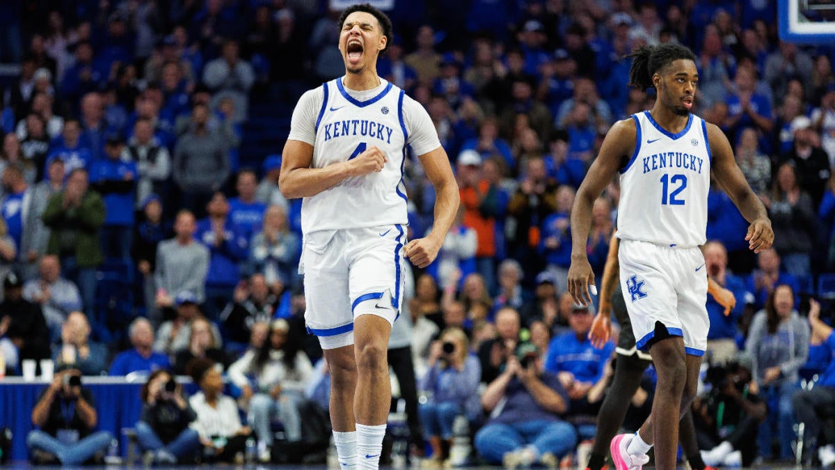 Inaugural ACC/SEC Challenge No. 8 Miami vs. No. 12 Kentucky and Duke