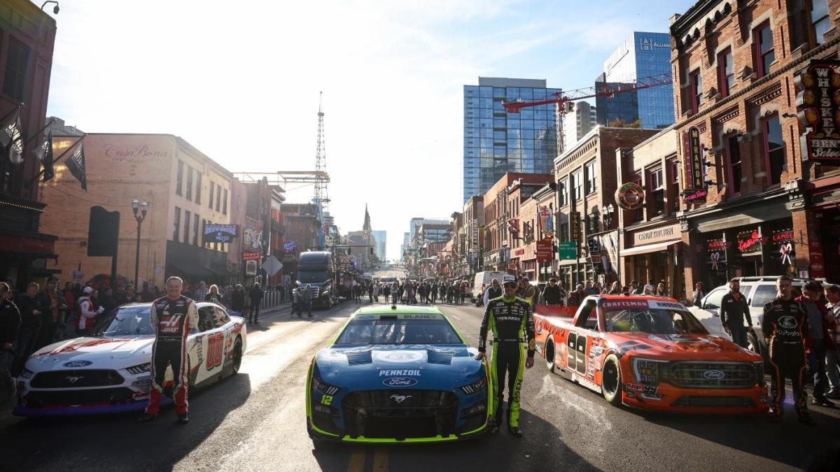 Ryan Blaney helps Roger Penske celebrate 1st back-to-back NASCAR  championships in storied career