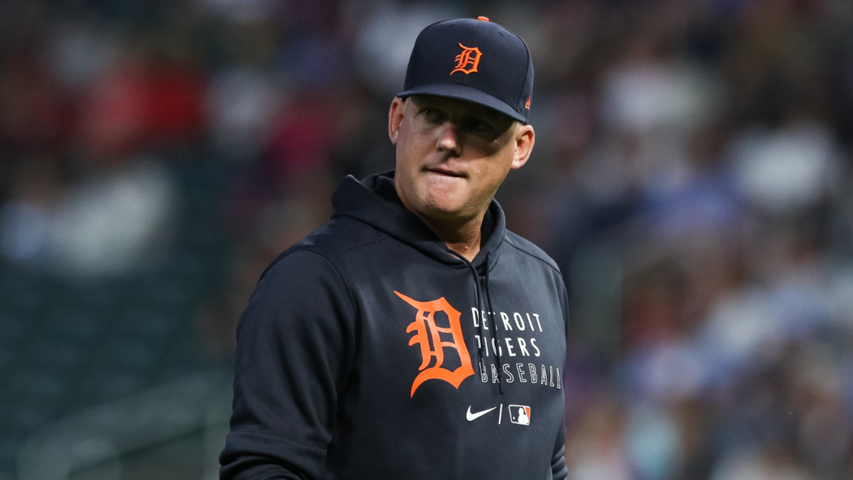 Tigers sign manager A.J. Hinch to contract extension as Detroit rebuild  continues - CBSSports.com