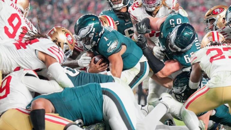 jalen-hurts-eagles-tush-push-getty.jpg