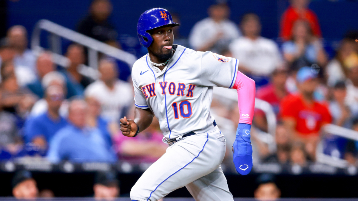 Mets infielder Ronny Mauricio tears ACL in winter ball, to have surgery ...