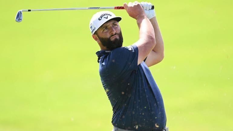 jon-rahm-round-2-of-dp-world-tour-championship-2023-g.jpg