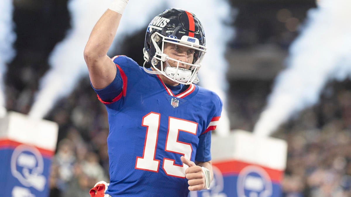 Tommy DeVito helping Giants win, but just how good is New York's popular QB? Breaking down rookie's season Tommy DeVito helping Giants win, but just how good is New York's popular QB? Breaking down rookie's season