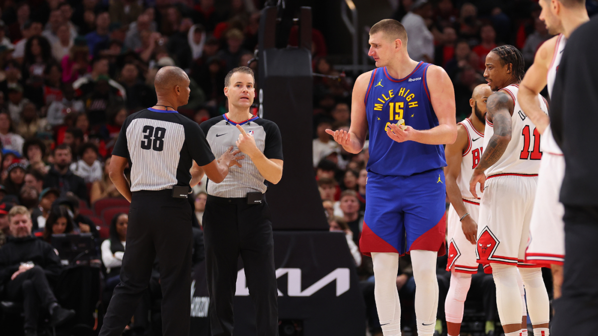 WATCH: Bulls Fans Can't Help But Boo Officials After Nuggets' Nikola ...