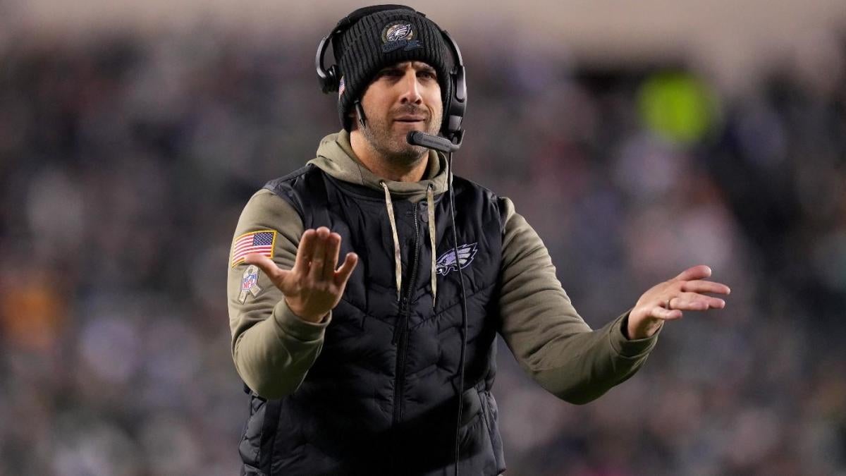 Eagles' Nick Sirianni changes weekly walkthrough to full-padded practice in attempt to get team back on track Eagles' Nick Sirianni changes weekly walkthrough to full-padded practice in attempt to get team back on track
