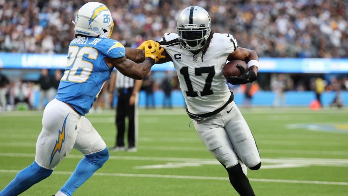 Raiders-Chargers score: Thursday Night Football highlights, top plays