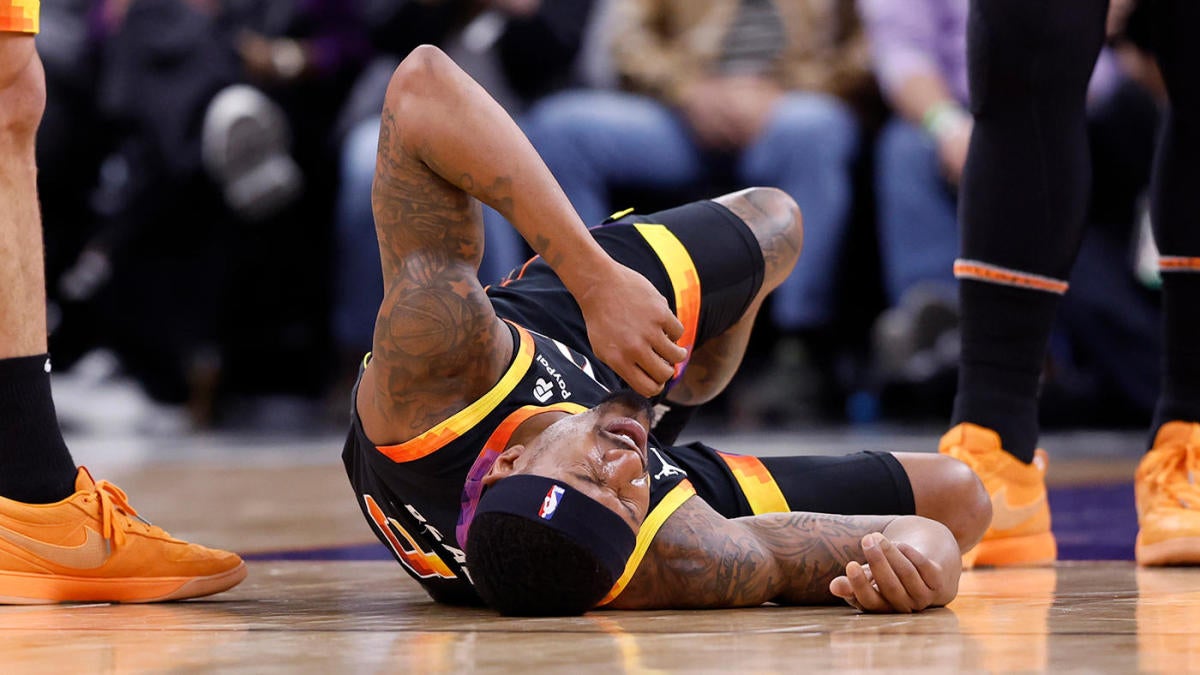 Suns vs. Knicks Final Score: Beal injuries ankle, Suns forget how to play  defense in 139-122 loss - Bright Side Of The Sun