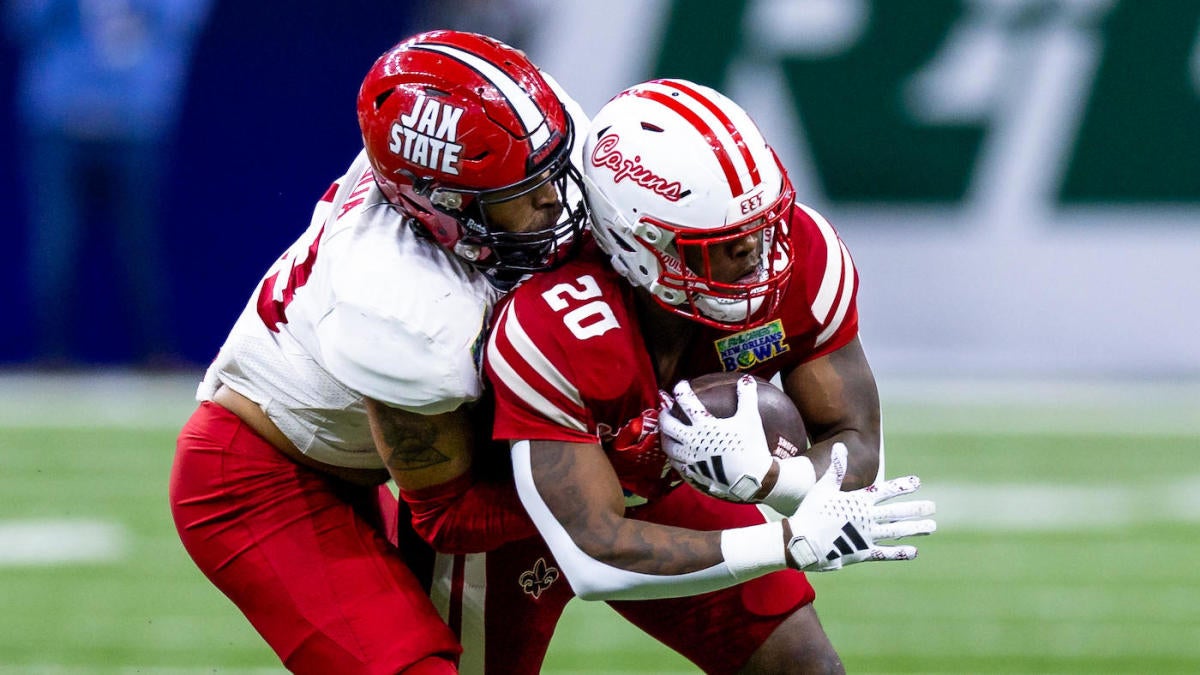 2023 Bowl Games schedule, college football scores, live updates: New Orleans, Cure in action