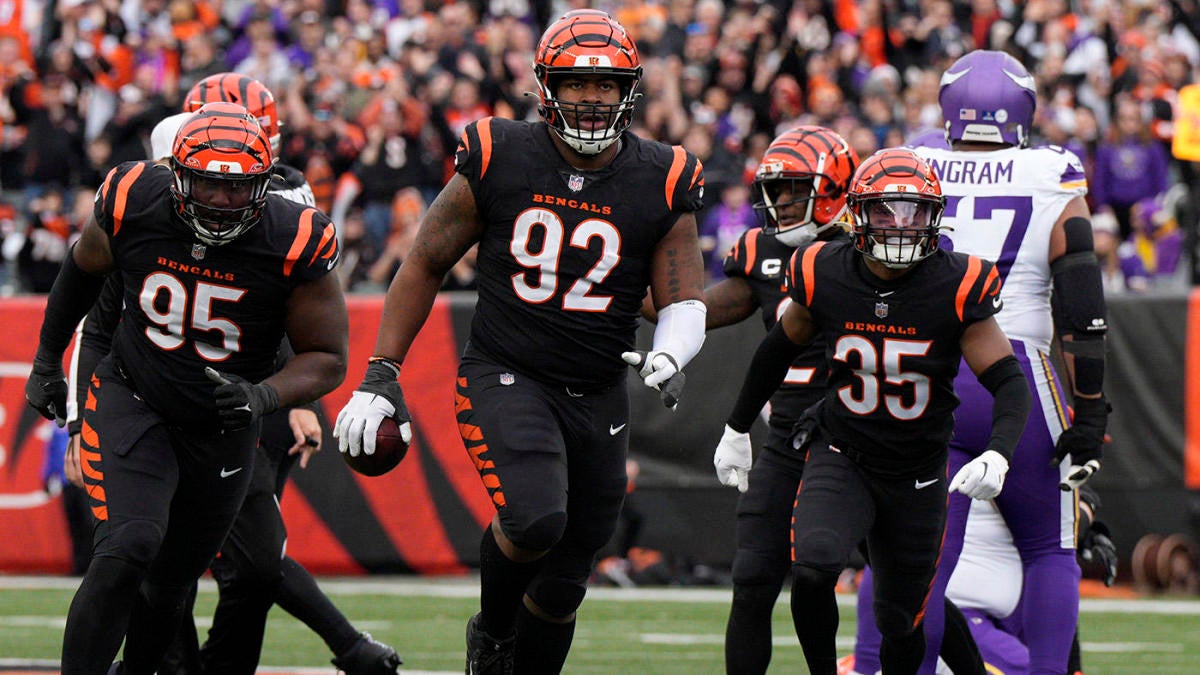 Nick Mullens throws wild interception vs. Bengals to avoid sack, erases Vikings field goal opportunity Nick Mullens throws wild interception vs. Bengals to avoid sack, erases Vikings field goal opportunity