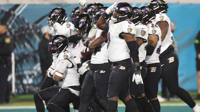 Ravens Clinch Playoff Berth With SNF Win