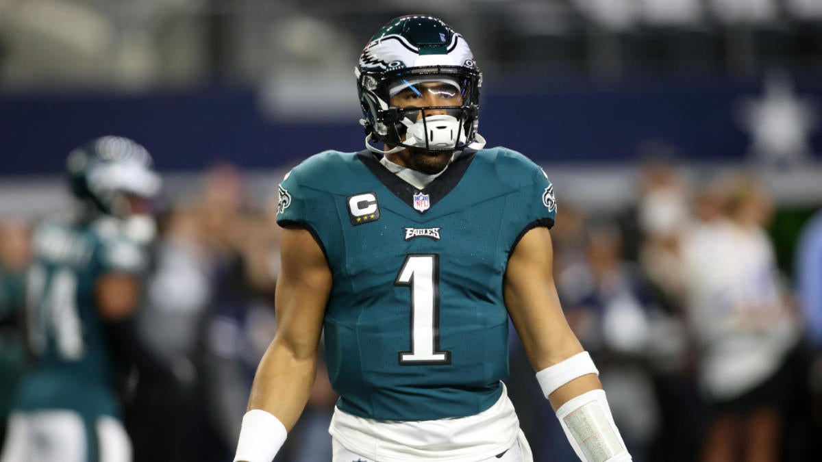 Eagles owner Jeffrey Lurie wants Jalen Hurts to make this one change as QB enters fourth season - CBSSports.com