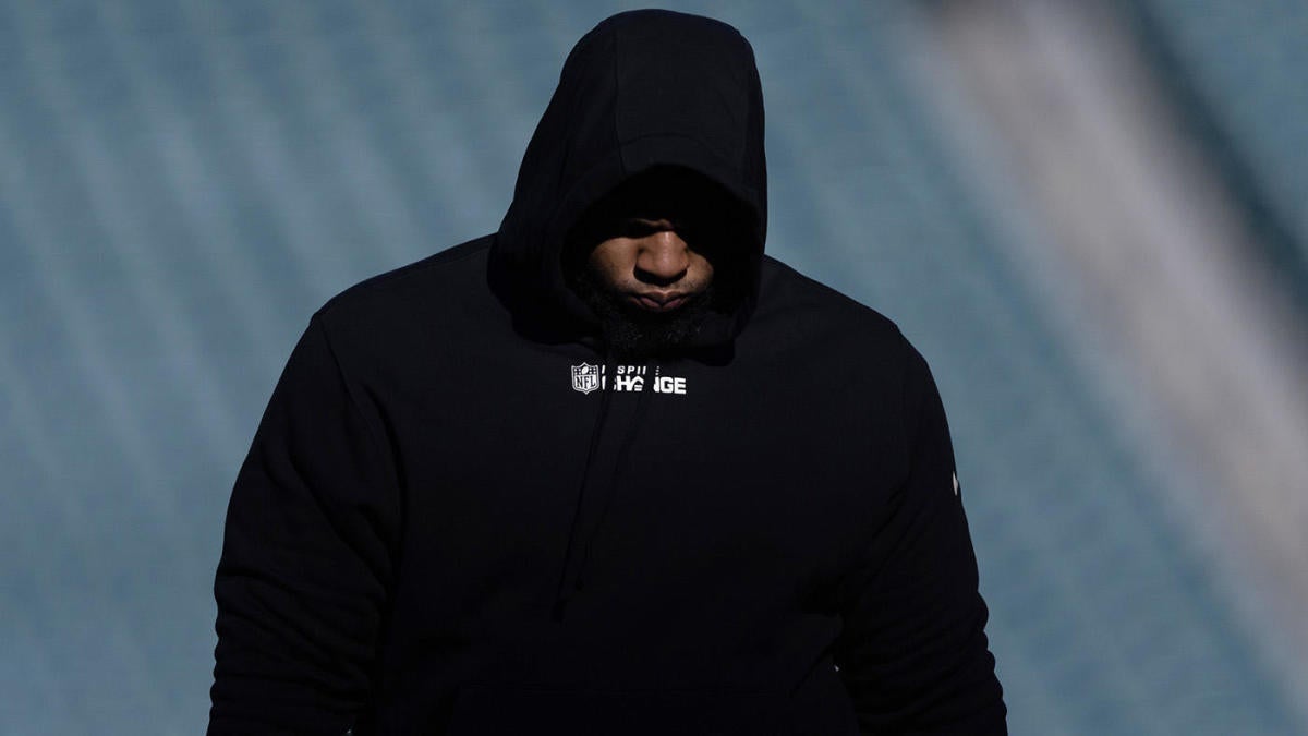 Possible reunion? Dolphins host former All-Pro DL Ndamukong Suh on free-agent visit, per report Possible reunion? Dolphins host former All-Pro DL Ndamukong Suh on free-agent visit, per report