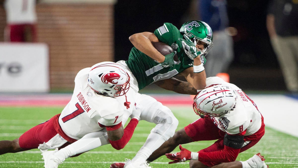 Eastern Michigan-South Alabama brawl: Postgame chaos erupts after sucker punch at 68 Ventures Bowl