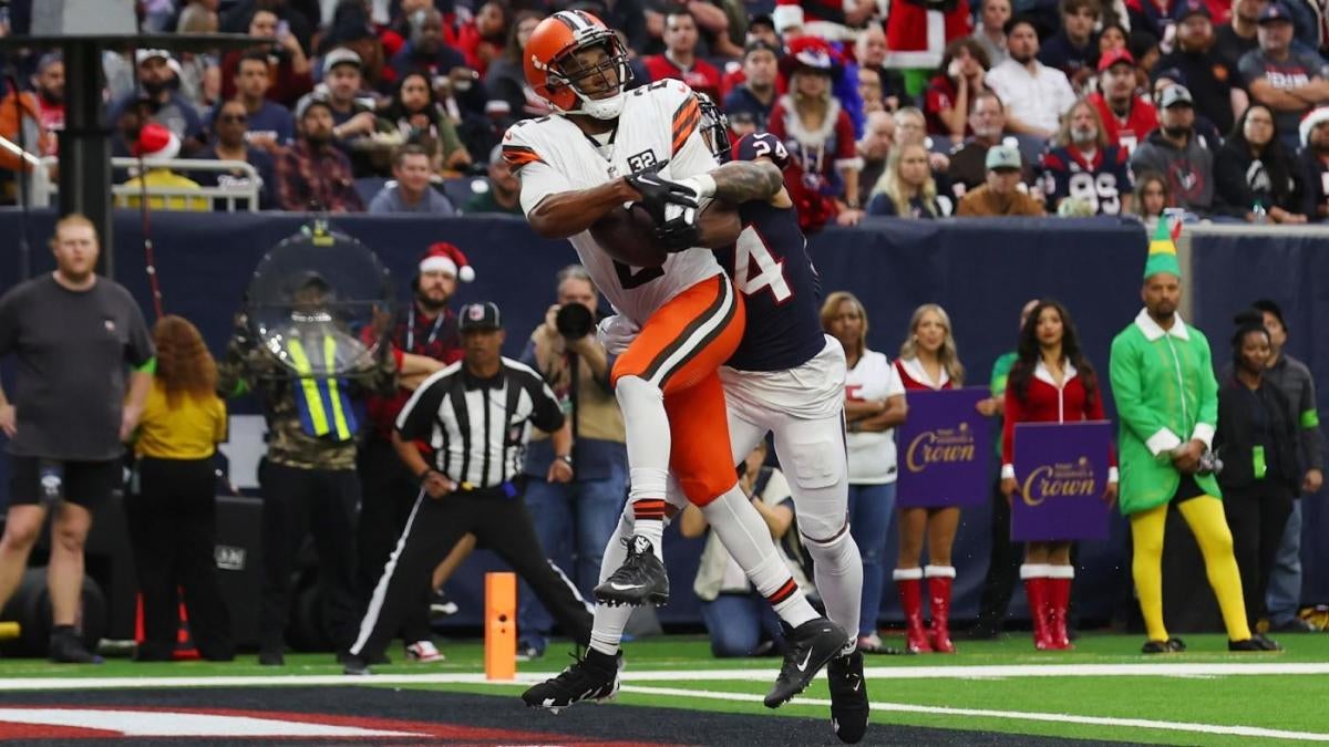 Nfl week 16 scores highlights historic wr performance two game