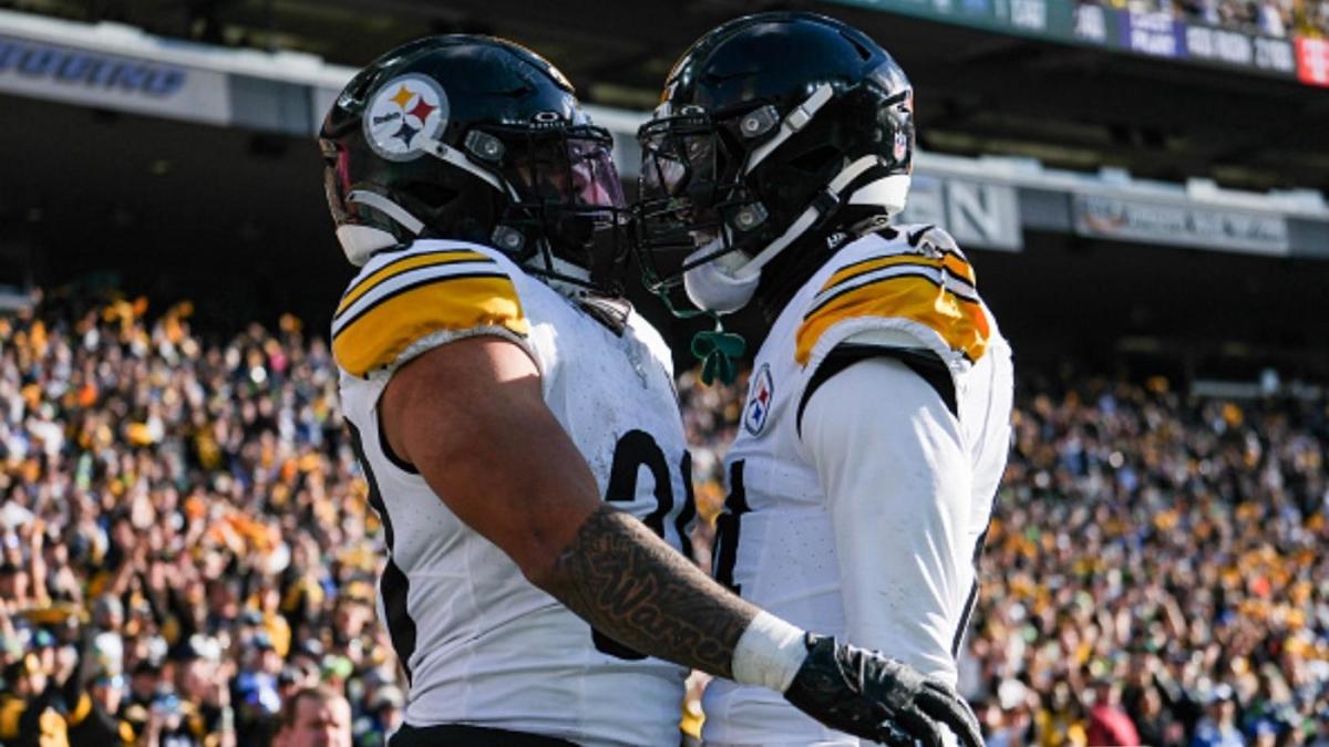 Steelers secure 20th straight non losing season pass Patriots for