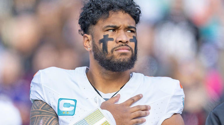 getty-tua-tagovailoa-dolphins.jpg