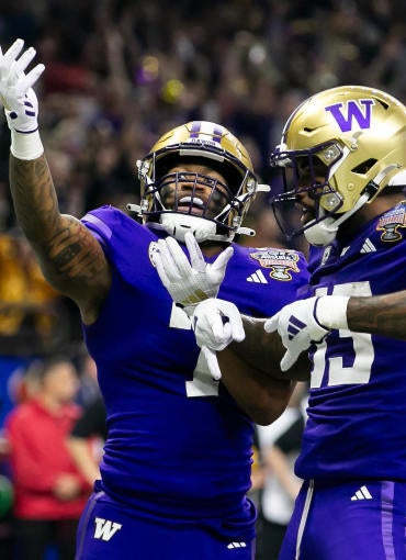 COLLEGE FOOTBALL: JAN 01 CFP Semifinal - Allstate Sugar Bowl - Texas vs Washington