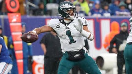 usatsi-19608104-jalen-hurts-eagles-qb-2022-1400.jpg
