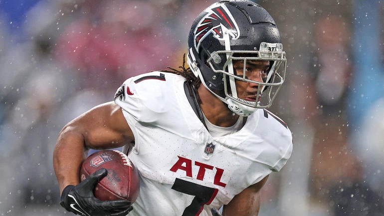 getty-bijan-robinson-falcons-panthers.jpg