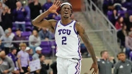 2024 March Madness predictions: Expert picks against the spread, NCAA bracket odds in Friday first round games