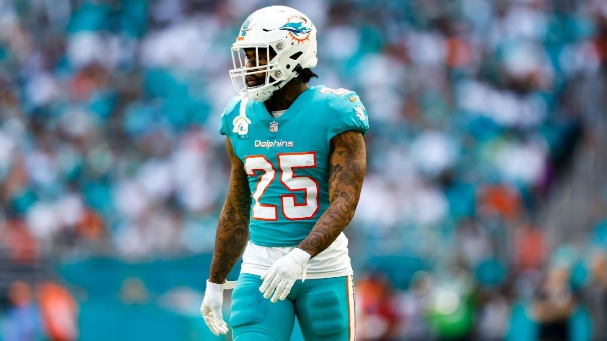 2024 NFL playoff injuries Packers’ Jaire Alexander questionable, Bills