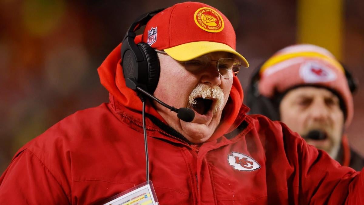 LOOK: Andy Reid's mustache has icicles as historical low temperatures hit  Chiefs-Dolphins playoff game - CBSSports.com