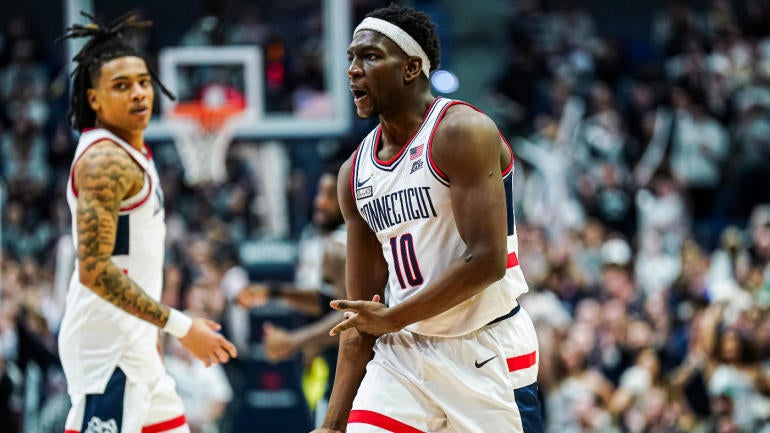 NCAA Basketball: Georgetown at Connecticut