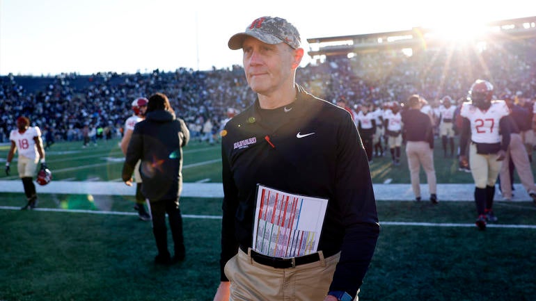 Harvard Crimson (18) Vs. Yale Bulldogs (23) At Yale Bowl
