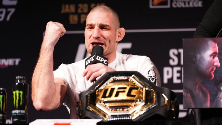 sean-strickland-belt-fist.jpg
