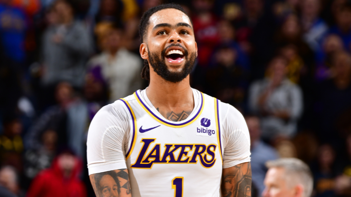 Lakers' D'Angelo Russell fined $15,000 by NBA for kicking ball into stands  following win vs. Warriors - CBSSports.com