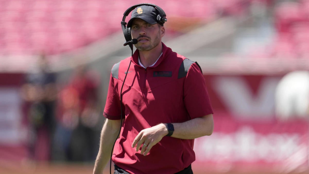 Wisconsin hires Alex Grinch: Ex-USC, Oklahoma assistant joins Badgers in co-defensive coordinator role