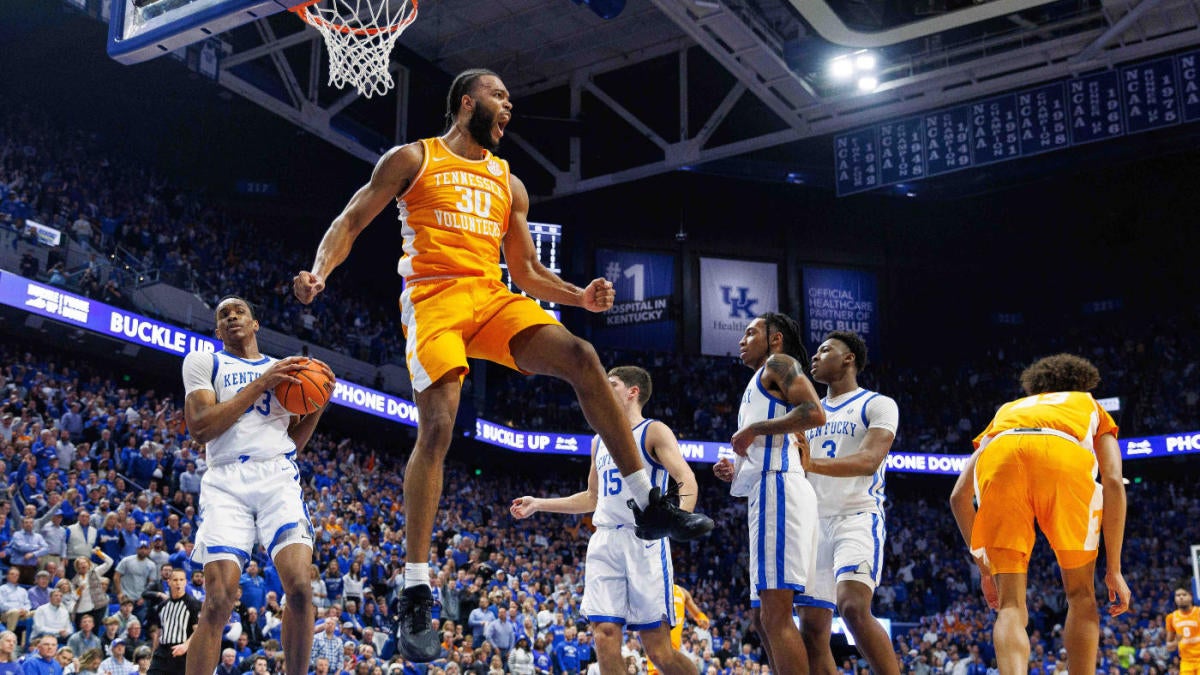 Kentucky vs. Tennessee score, takeaways Volunteers improve to 71 vs