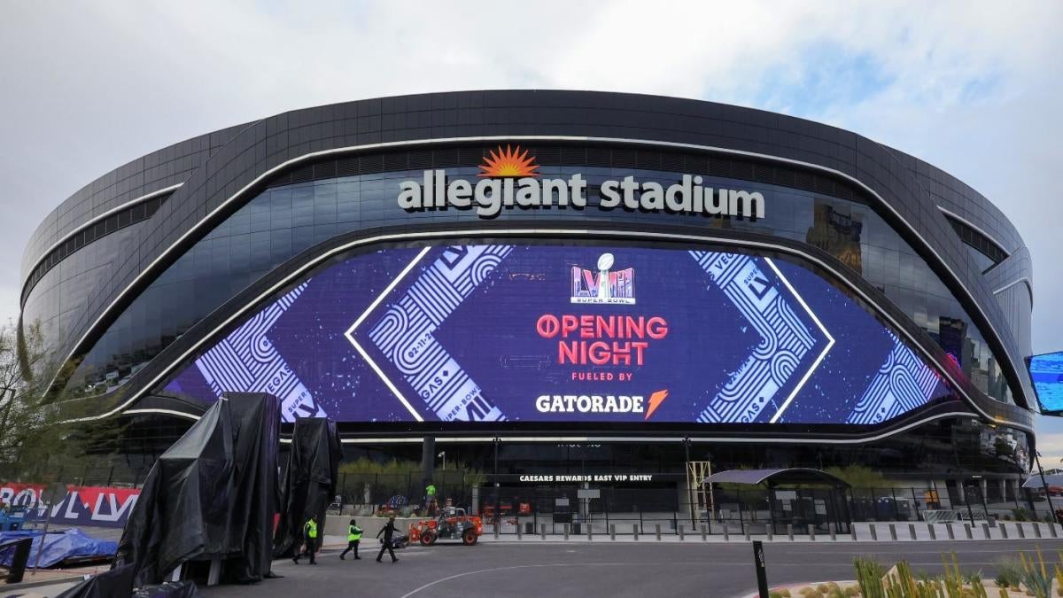 Super Bowl Opening Night 2024 takeaways: 49ers fans out in full force, big Vegas vibe